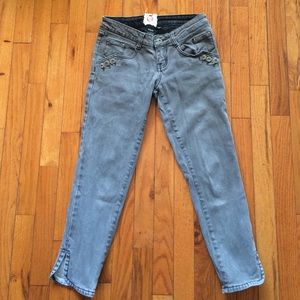 Chor Cropped Nautical Jeans in light grey